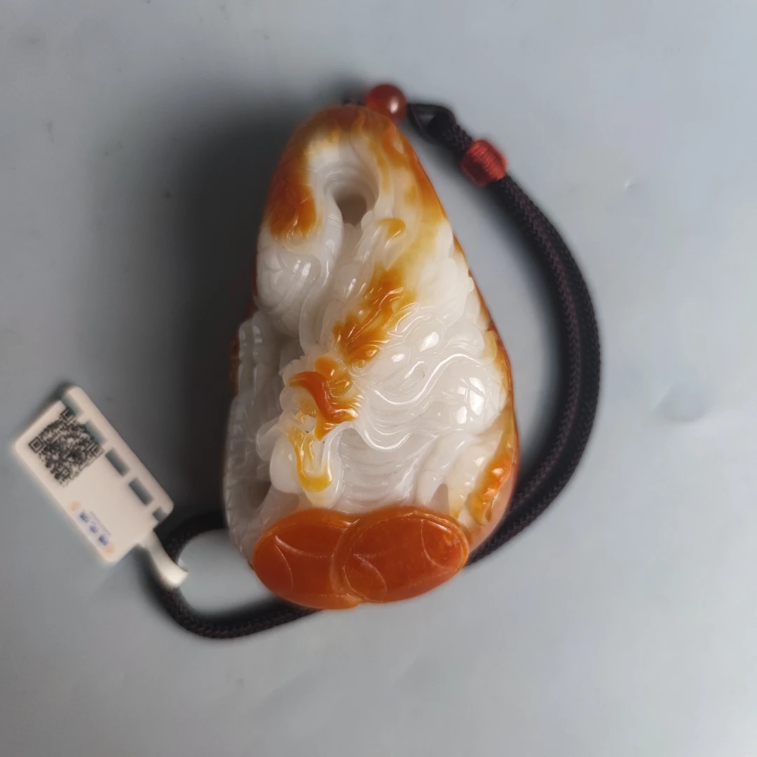 M25GU009858 - 和田玉龙手把件