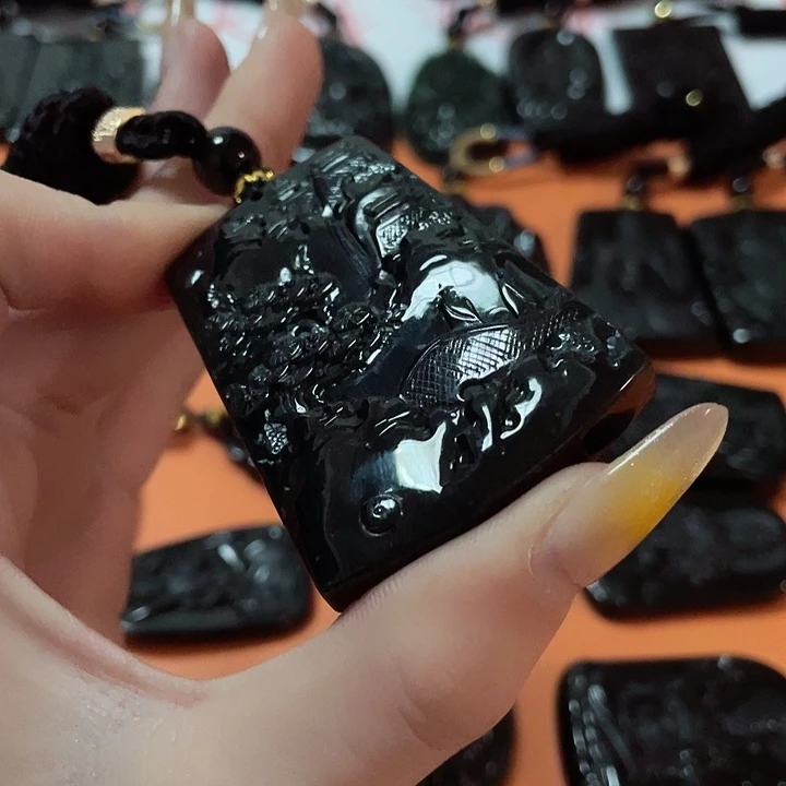 翡翠颈饰未镶嵌唐*