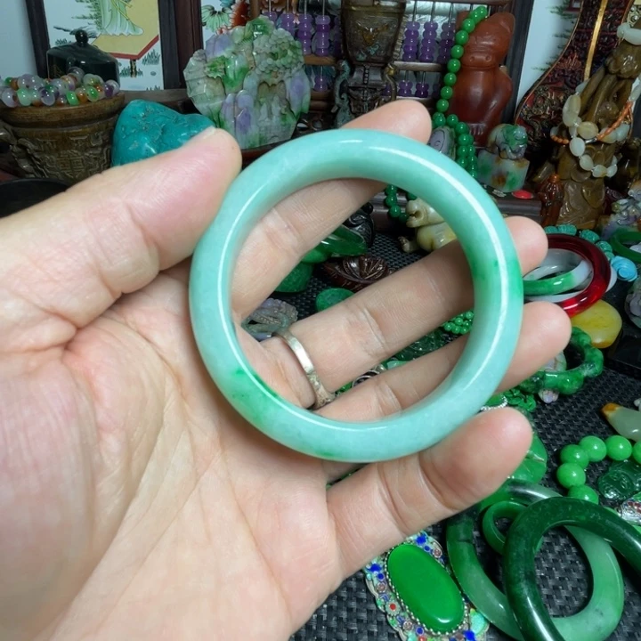 笑***看把件滴血莲花菩提