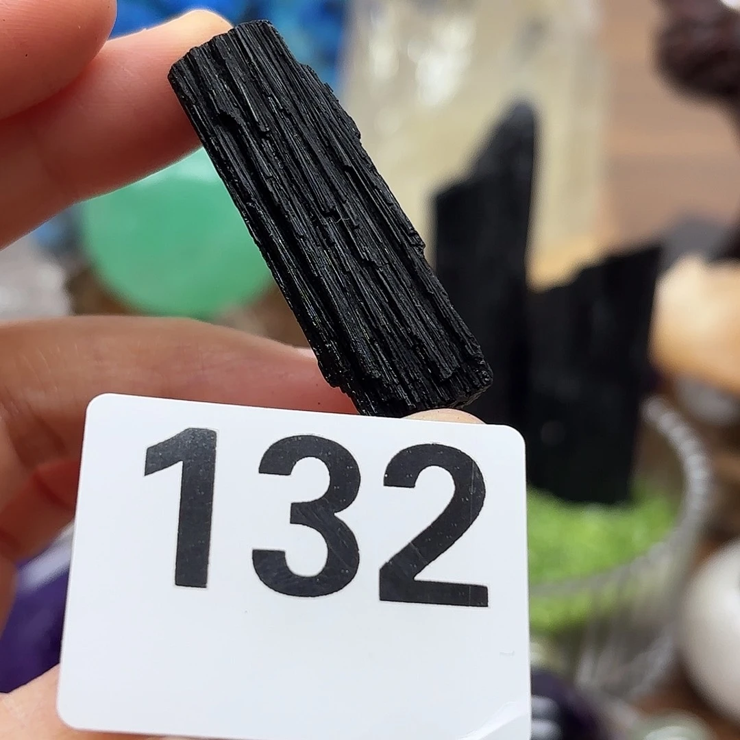 未镶嵌水晶大型摆件（非配饰）