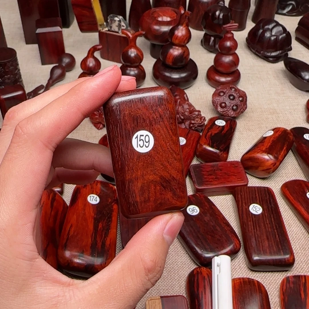 檀香紫檀（小叶紫檀）鑫*