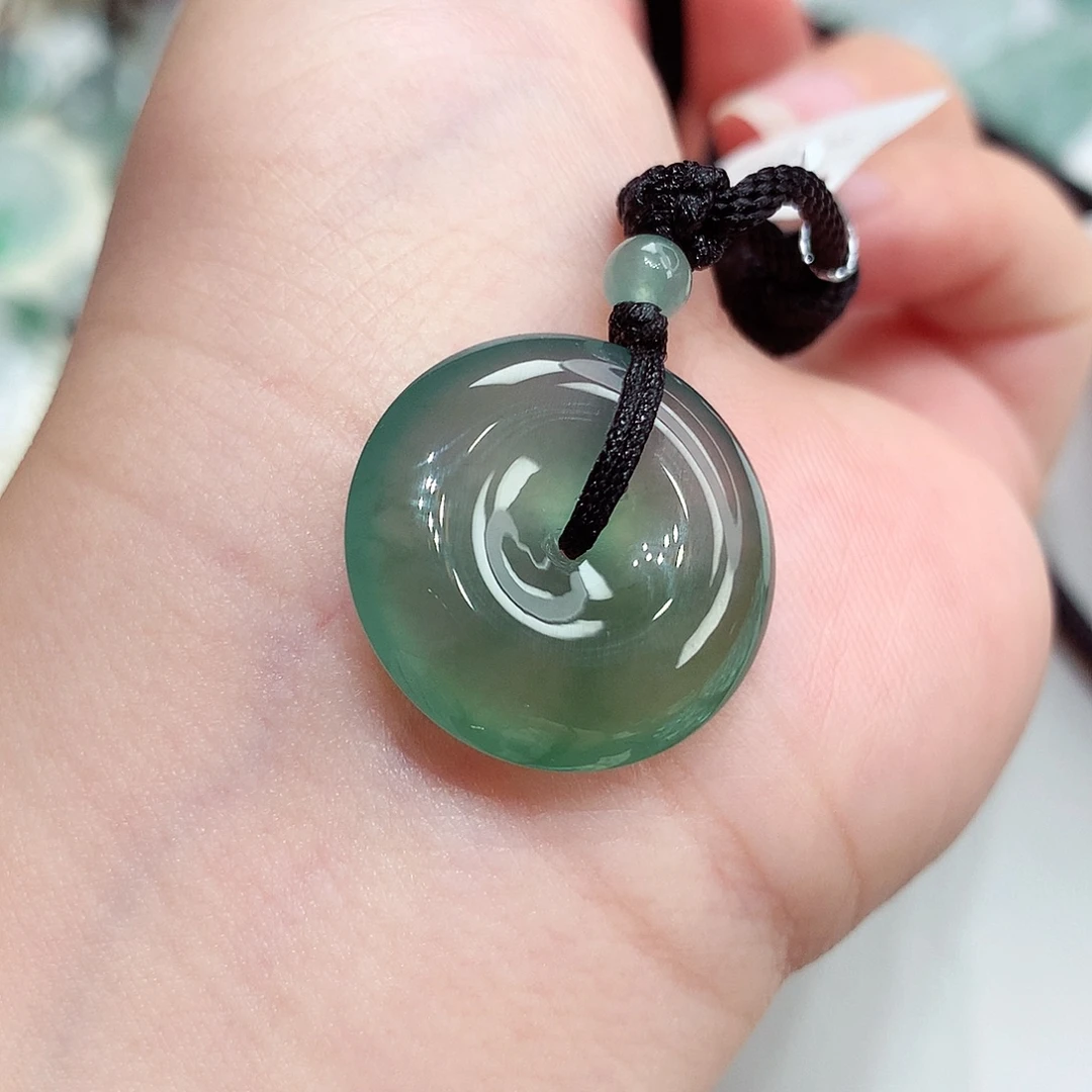 翡翠未镶嵌颈饰翡翠60，21.5/5.8