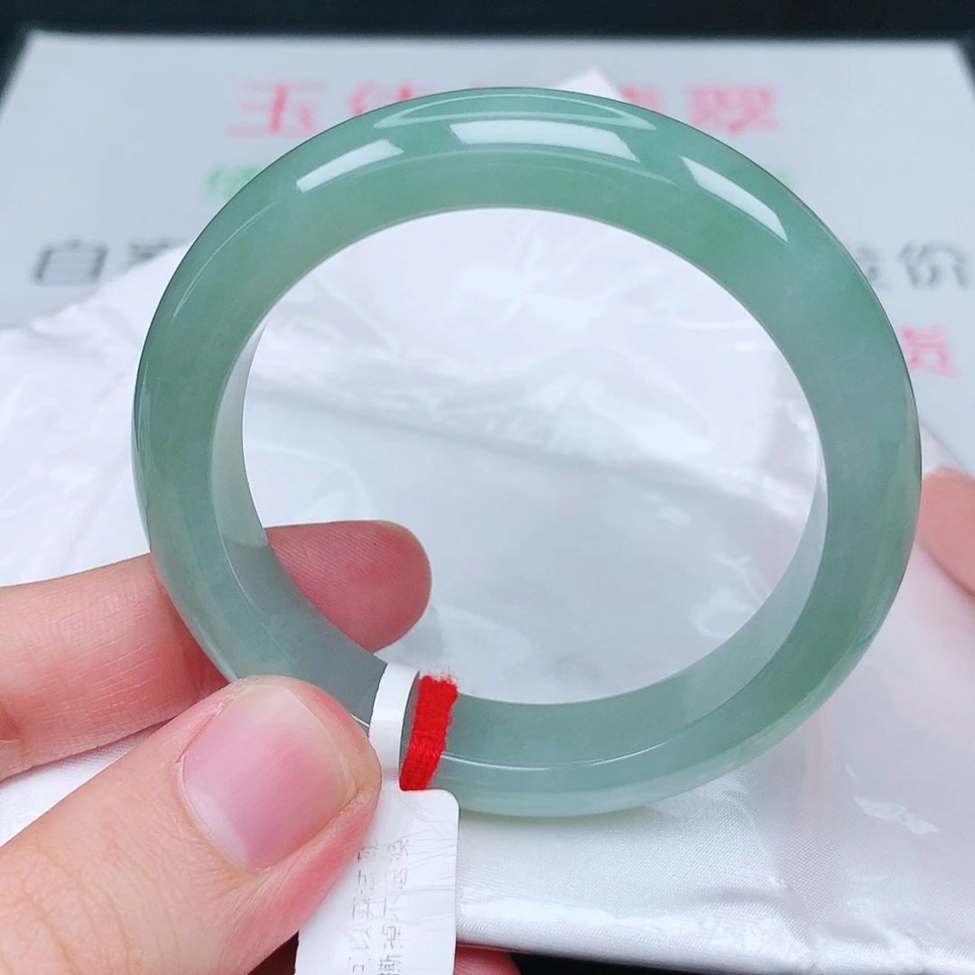 未镶嵌手镯翡翠天然翡翠手镯