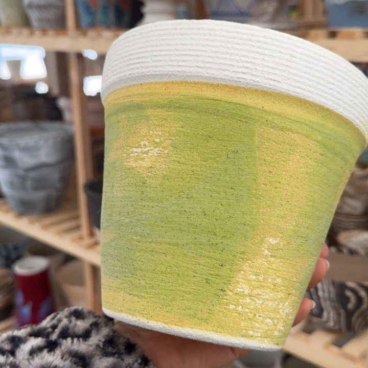 X***.景德镇桌面陶瓷花盆