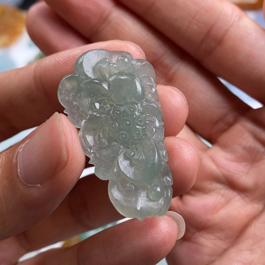 定制翡翠未镶嵌莲花