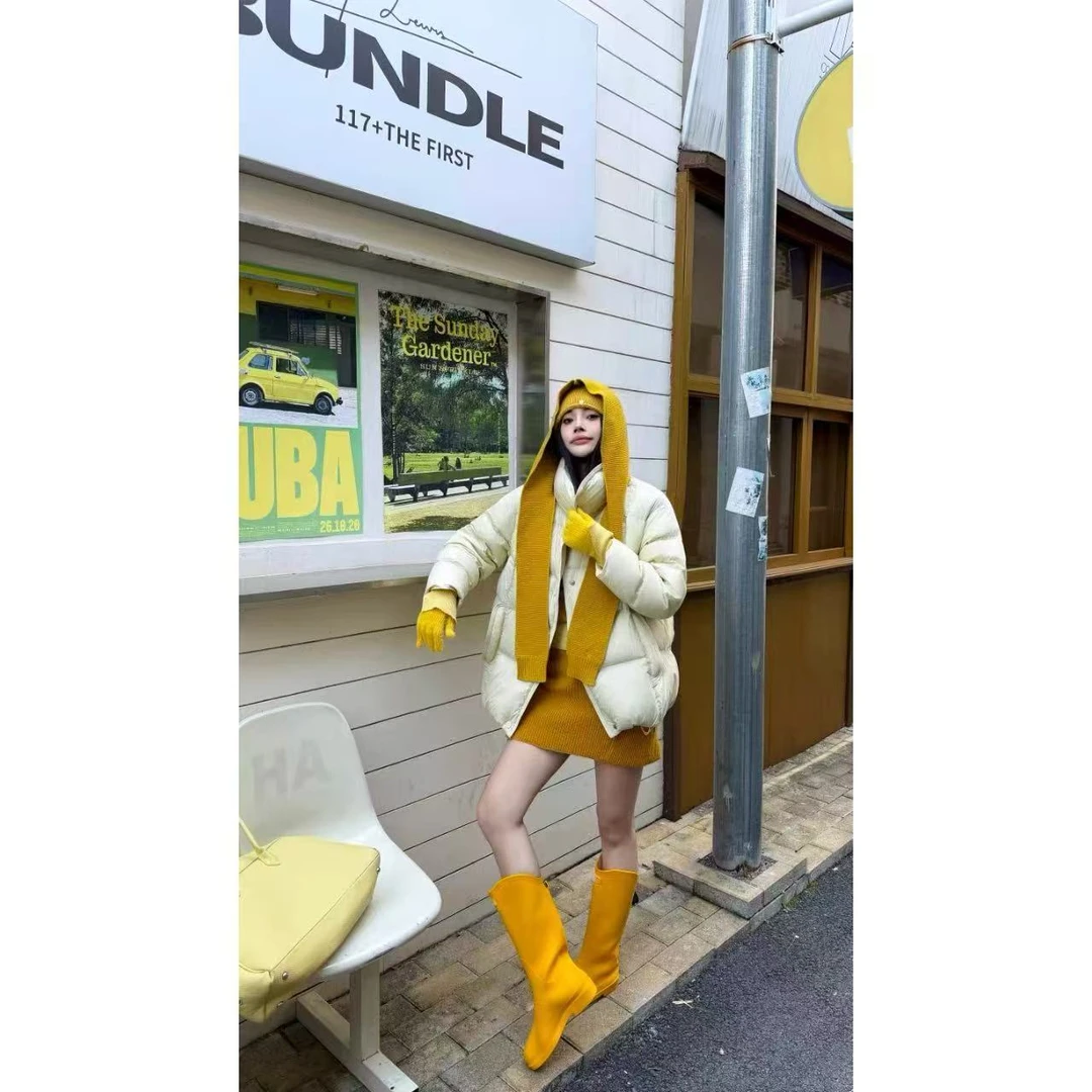 Yuanzhan/媛站女士冬季撞色针织领连帽白鸭绒中长款保暖羽绒服