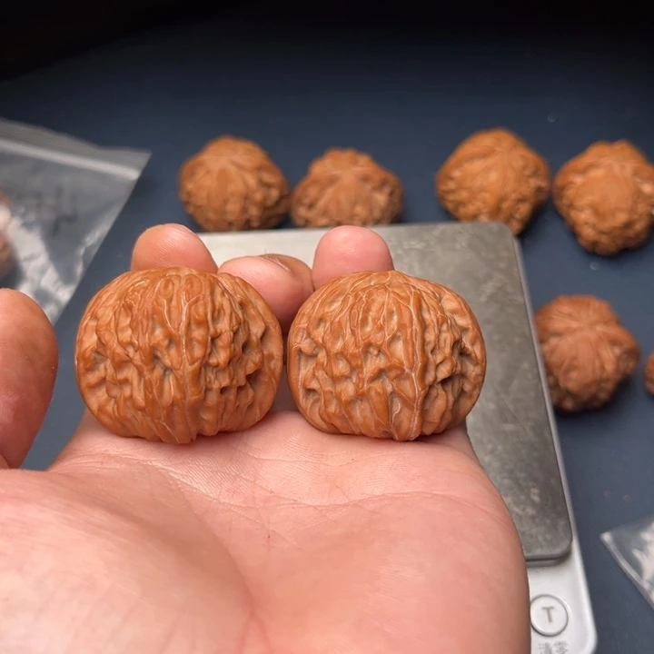 梦***开把件文玩核桃38磨盘邮费顺丰到付