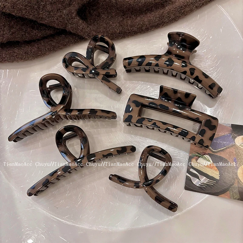 高级感咖色豹纹抓夹女新款气质发夹后脑勺盘发鲨鱼夹小众轻奢发饰