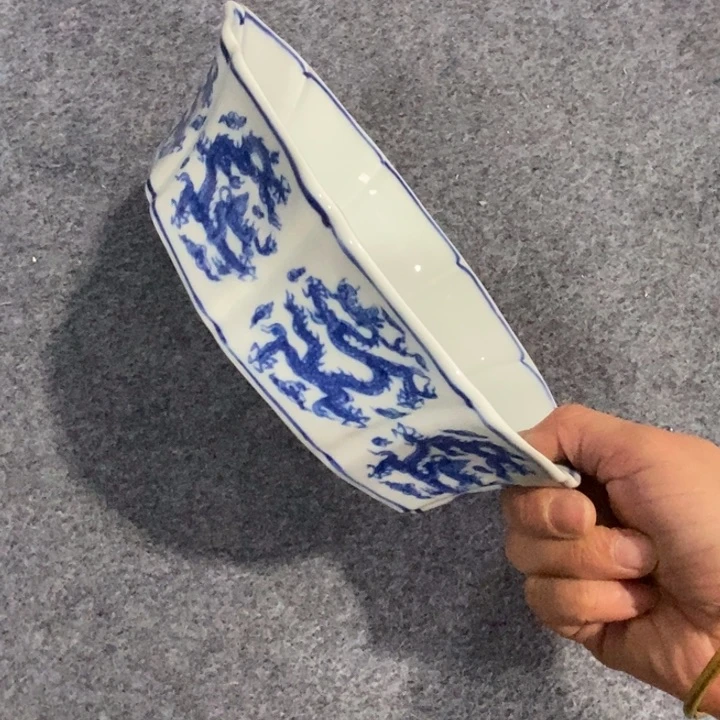 影*子源哥涛刺穿了一个