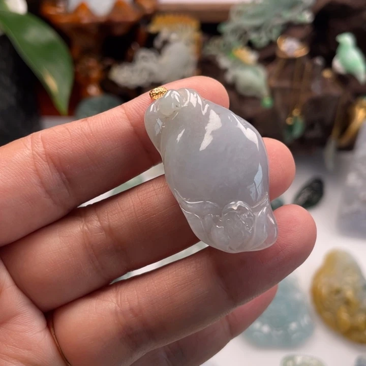 翡翠未镶嵌颈饰一品清莲