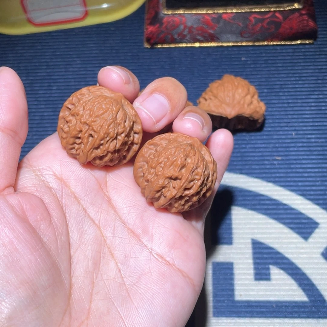 文玩核桃吊坠曲*_红豆30.+