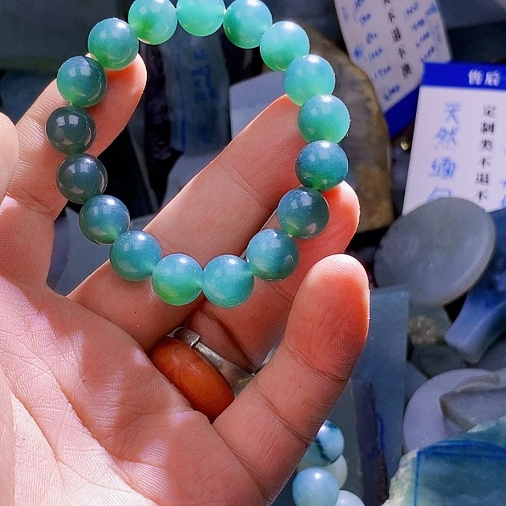 定制翡翠未镶嵌山**川翡翠