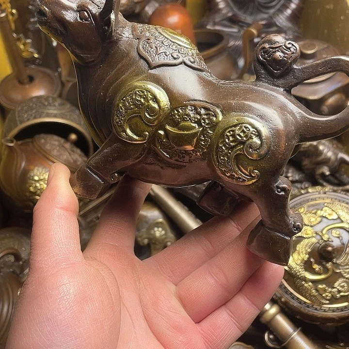 诚信经营铜器摆件