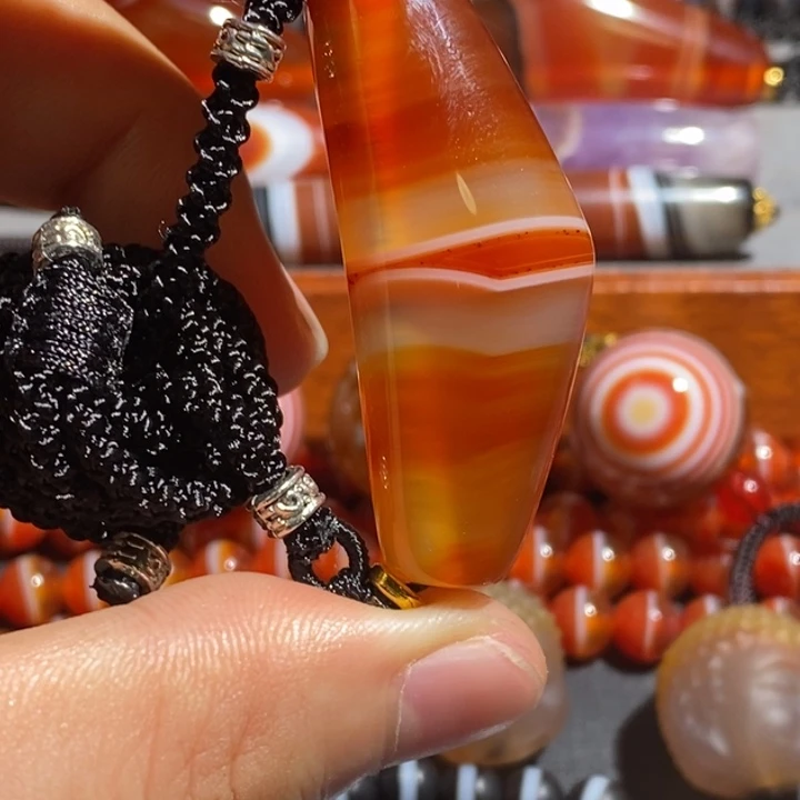 未镶嵌颈饰玛瑙/玉髓