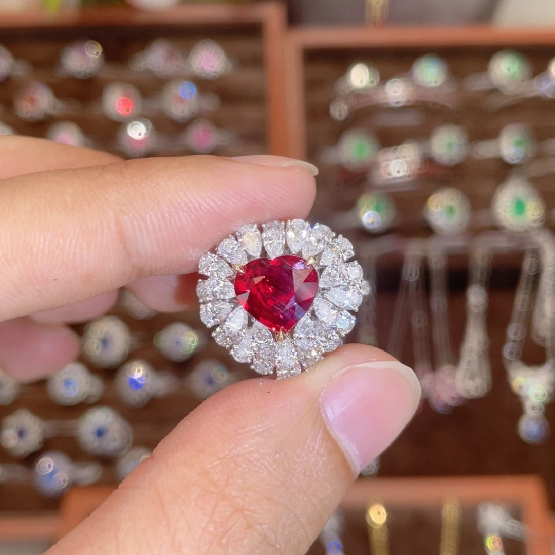 红宝石戒指18K金镶嵌2.26ct 无烧鸽血 grs