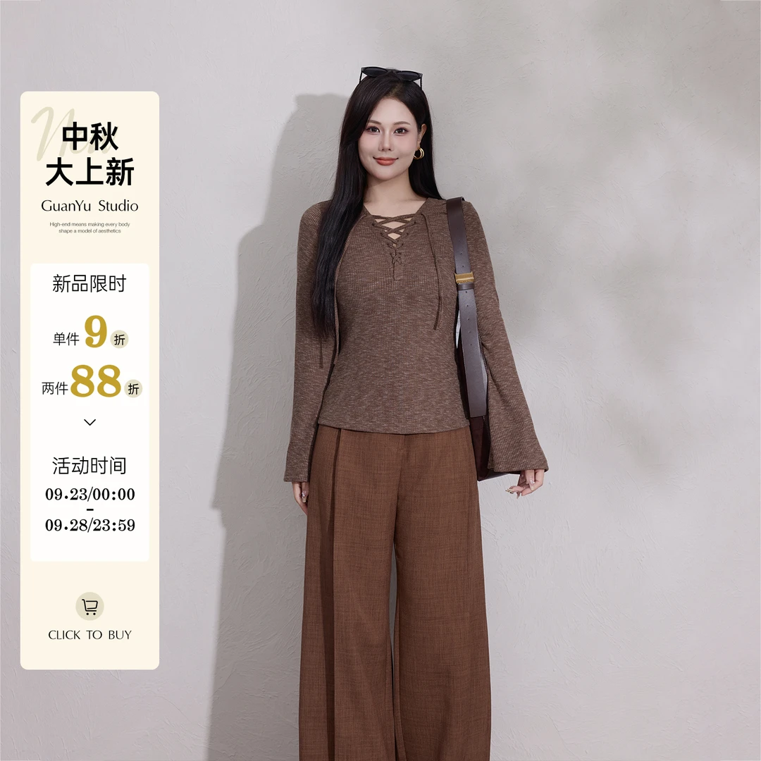 【秋日开场】蛋妹大码女装微胖秋季V领设计俏皮与性感上衣DM33061