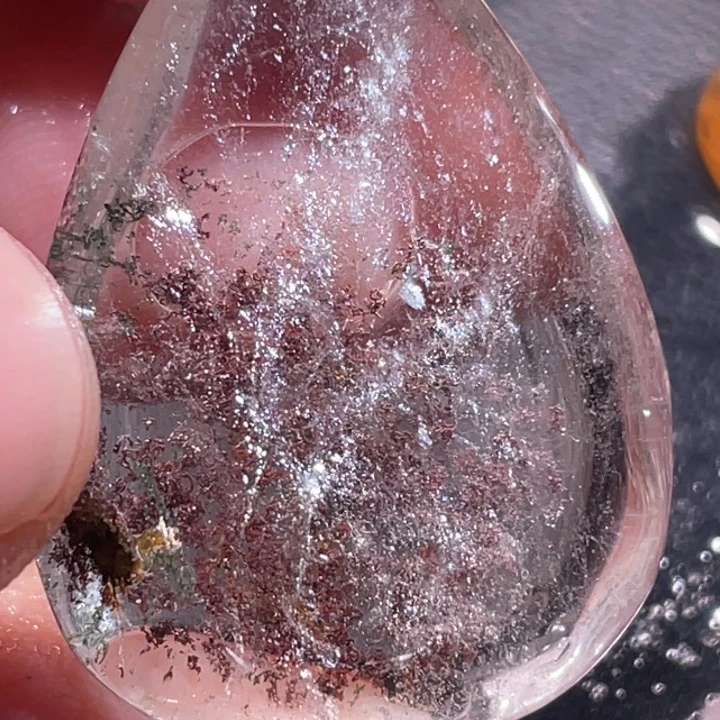 国***双未镶嵌颈饰发晶幽灵