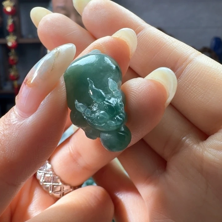 定制翡翠未镶嵌金蟾