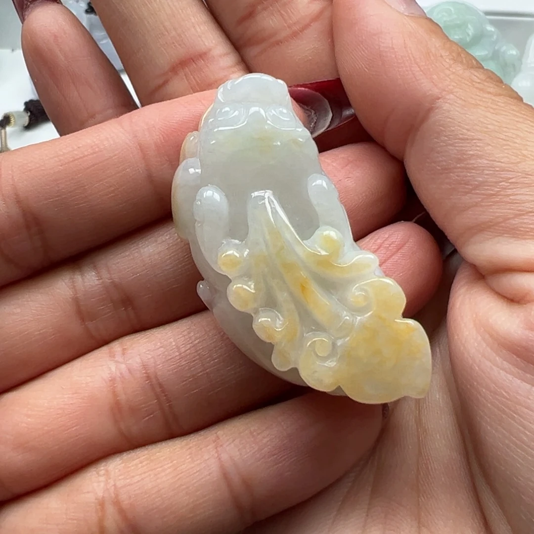 翡翠颈饰未镶嵌貔貅