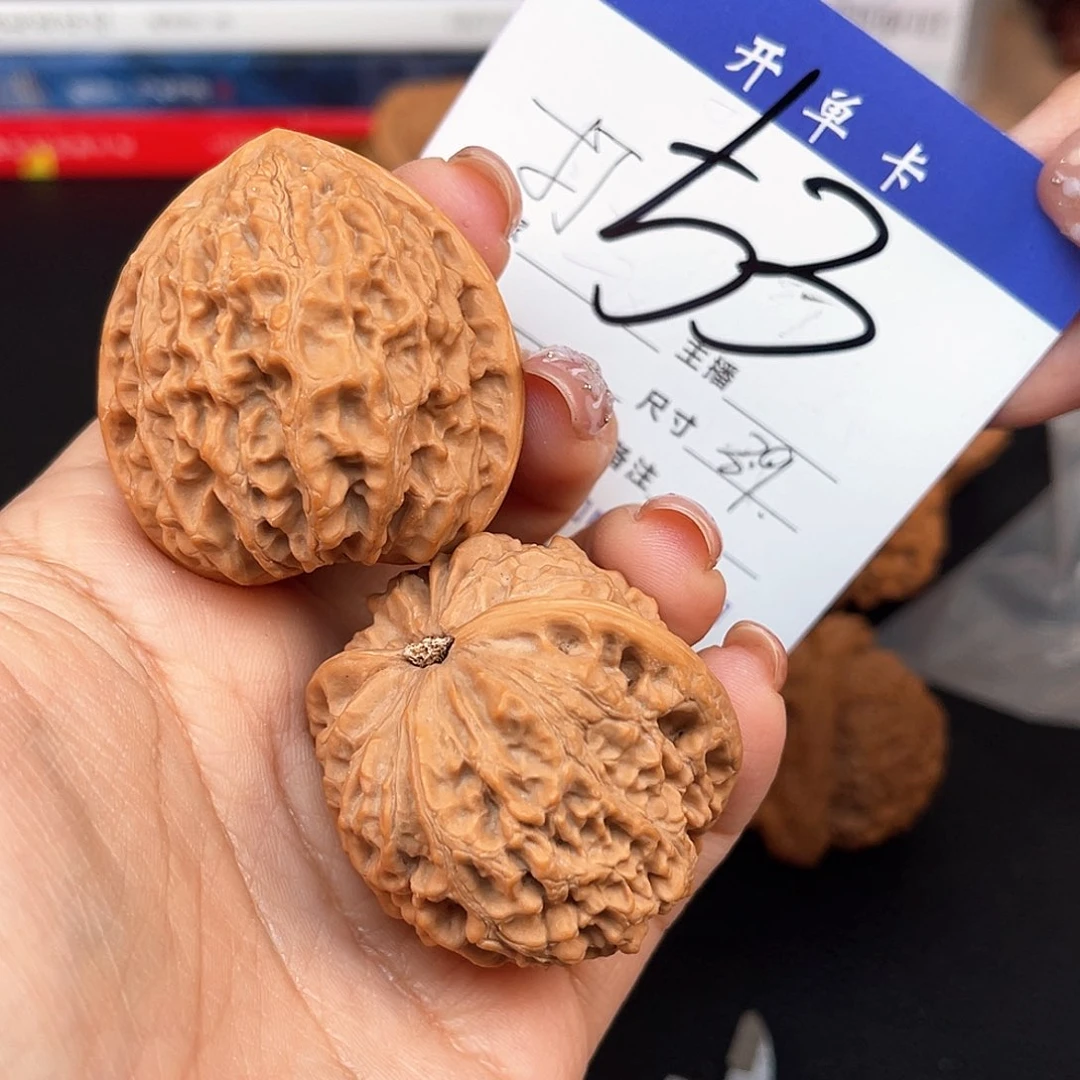 桃核吊坠逝****.金牛39+尺寸y