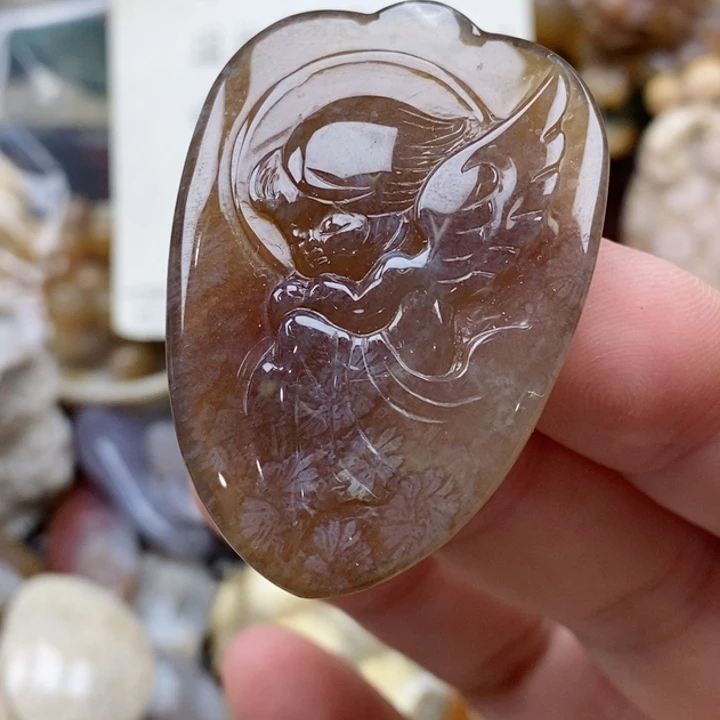 硅化珊瑚（珊瑚玉）未镶嵌颈饰