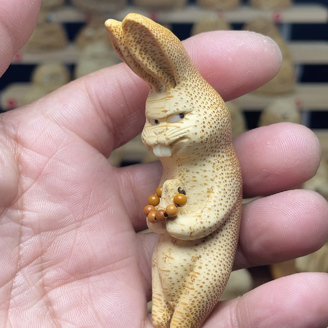 竹竹根雕兔子手把件