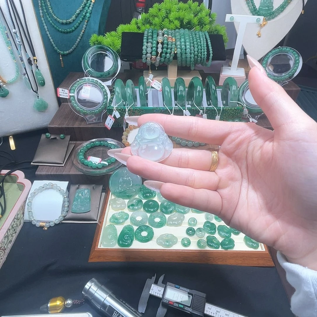 石英质玉（非洲翠）未镶嵌吊坠(赠链)福公