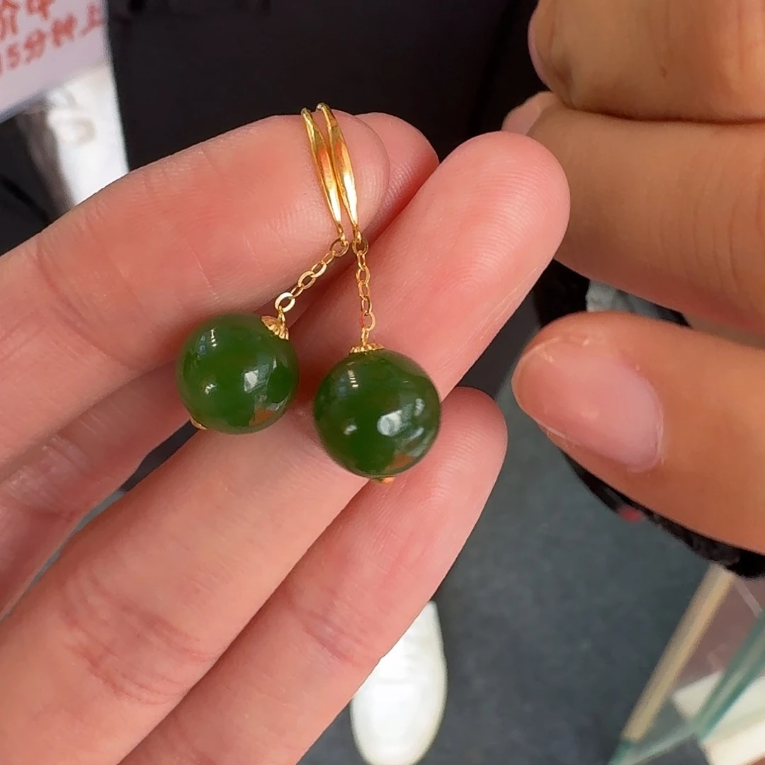 和田玉耳坠18K金镶嵌39冯总卡10左右