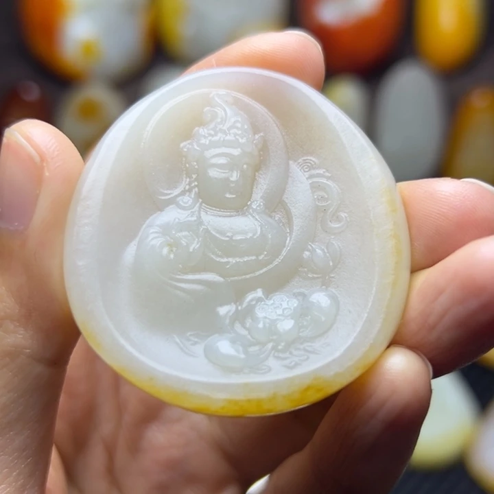 和田玉未镶嵌颈饰