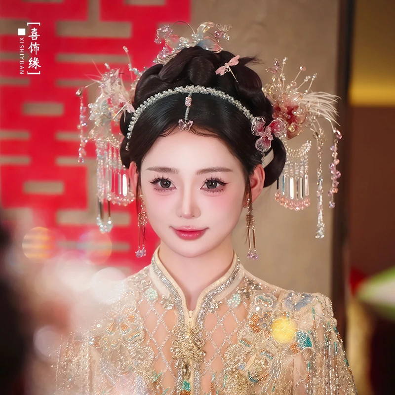 高级感新娘头饰浅色灵动羽毛水凝胶花朵发簪中式秀禾发饰20250222