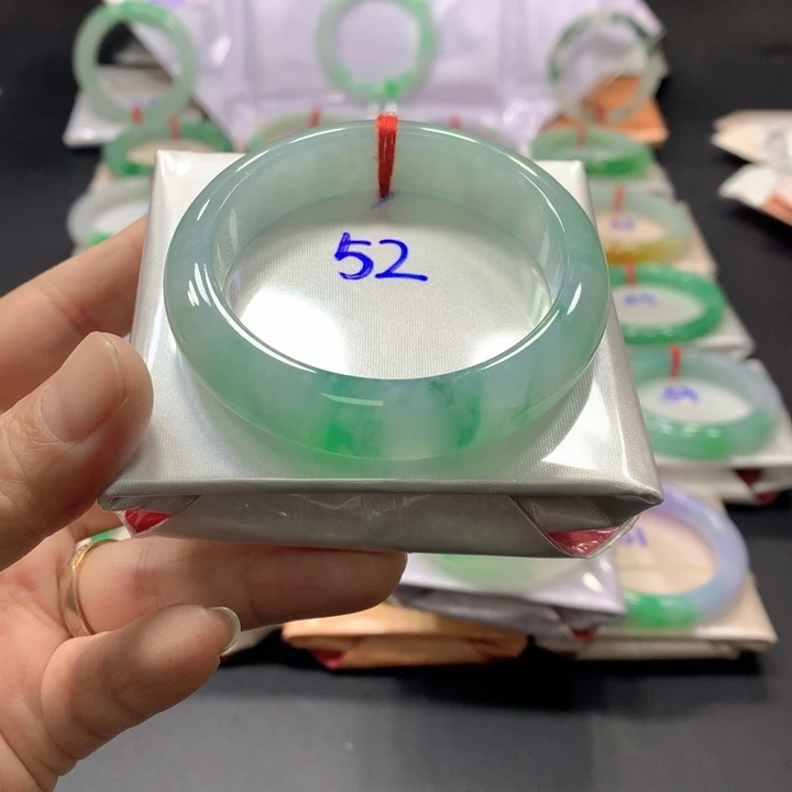 未镶嵌手镯翡翠52圈口