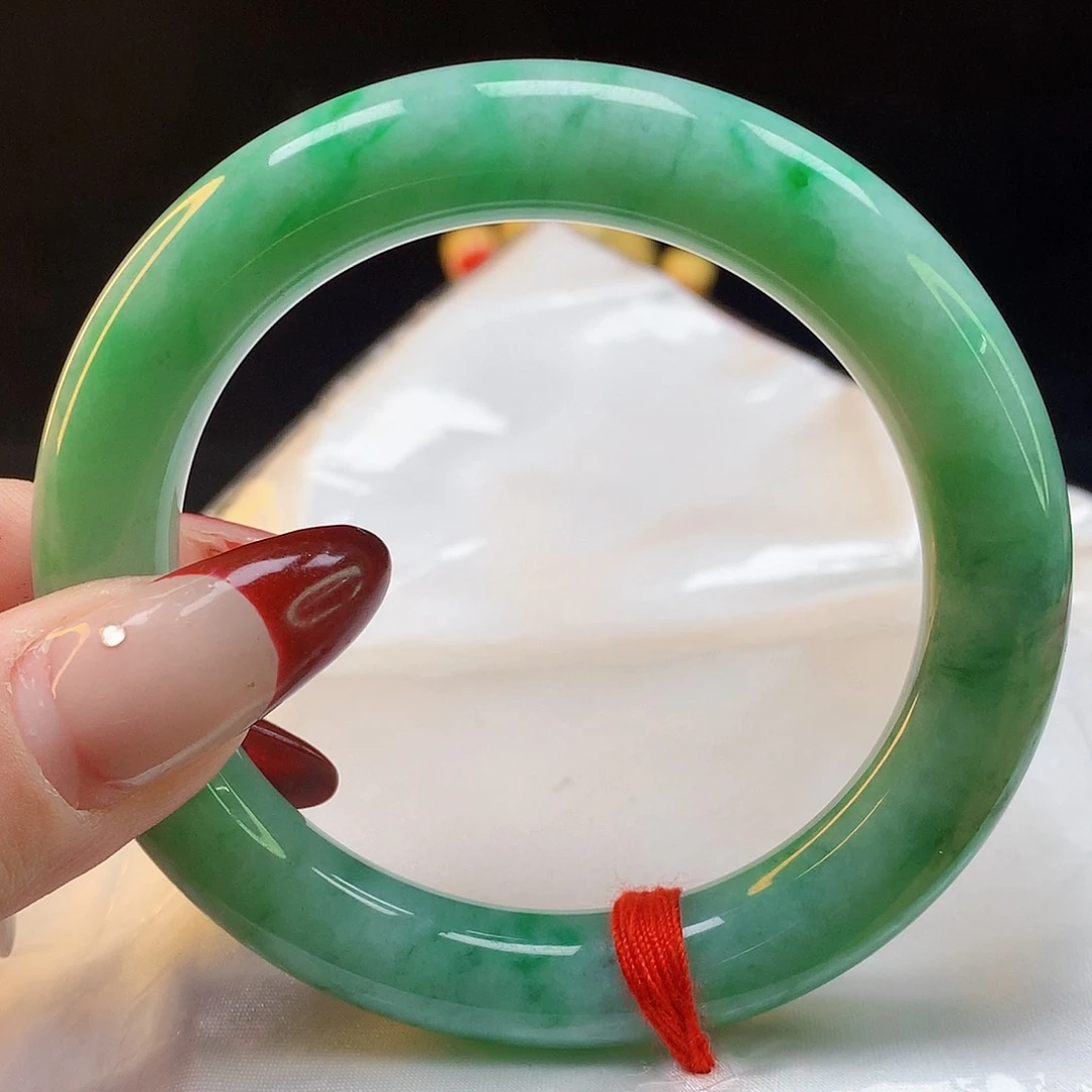 翡翠手镯未镶嵌天然翡翠9030