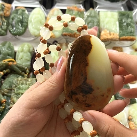 和田玉未镶嵌挂件