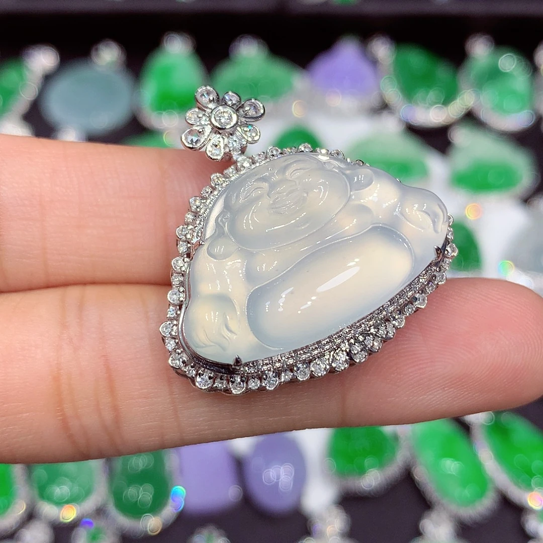 翡翠18K金镶嵌吊坠(赠链)