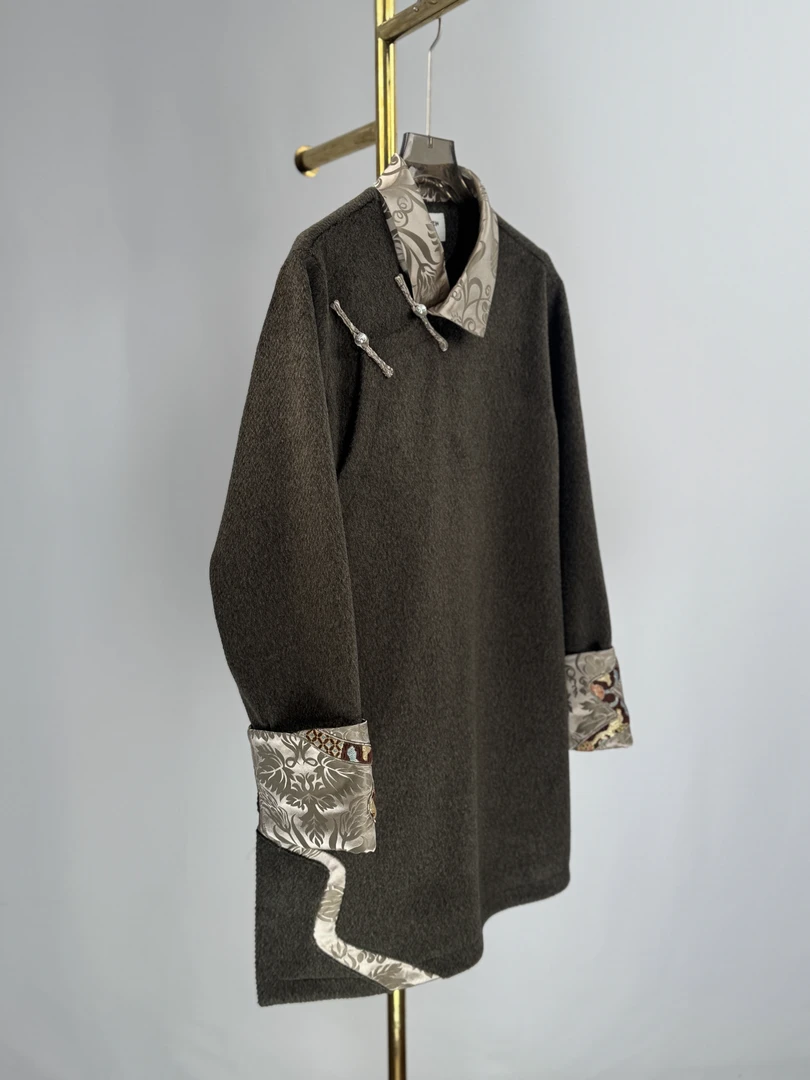 LaMuL-Z |2025早春款 藏式显瘦气质御姐风翡翠绿不丹款中长款外套