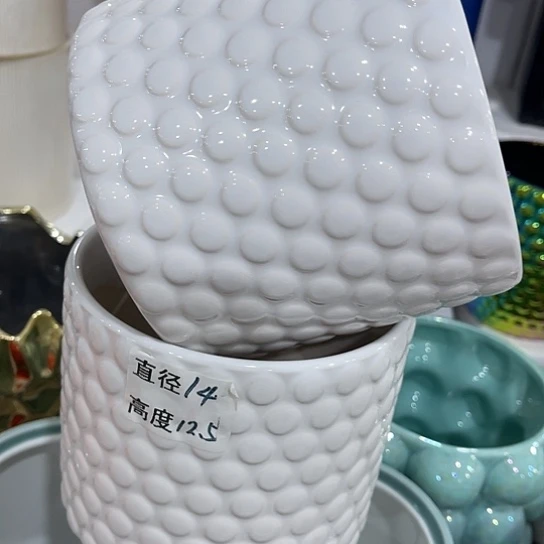 多肉绿植陶瓷花盆9.9包邮，有孔