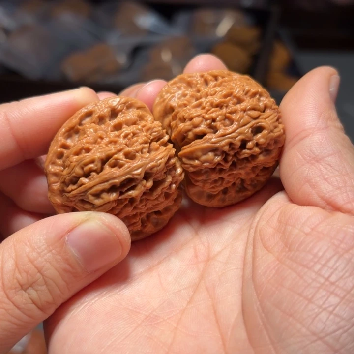 解***陈文玩核桃吊坠南疆7573