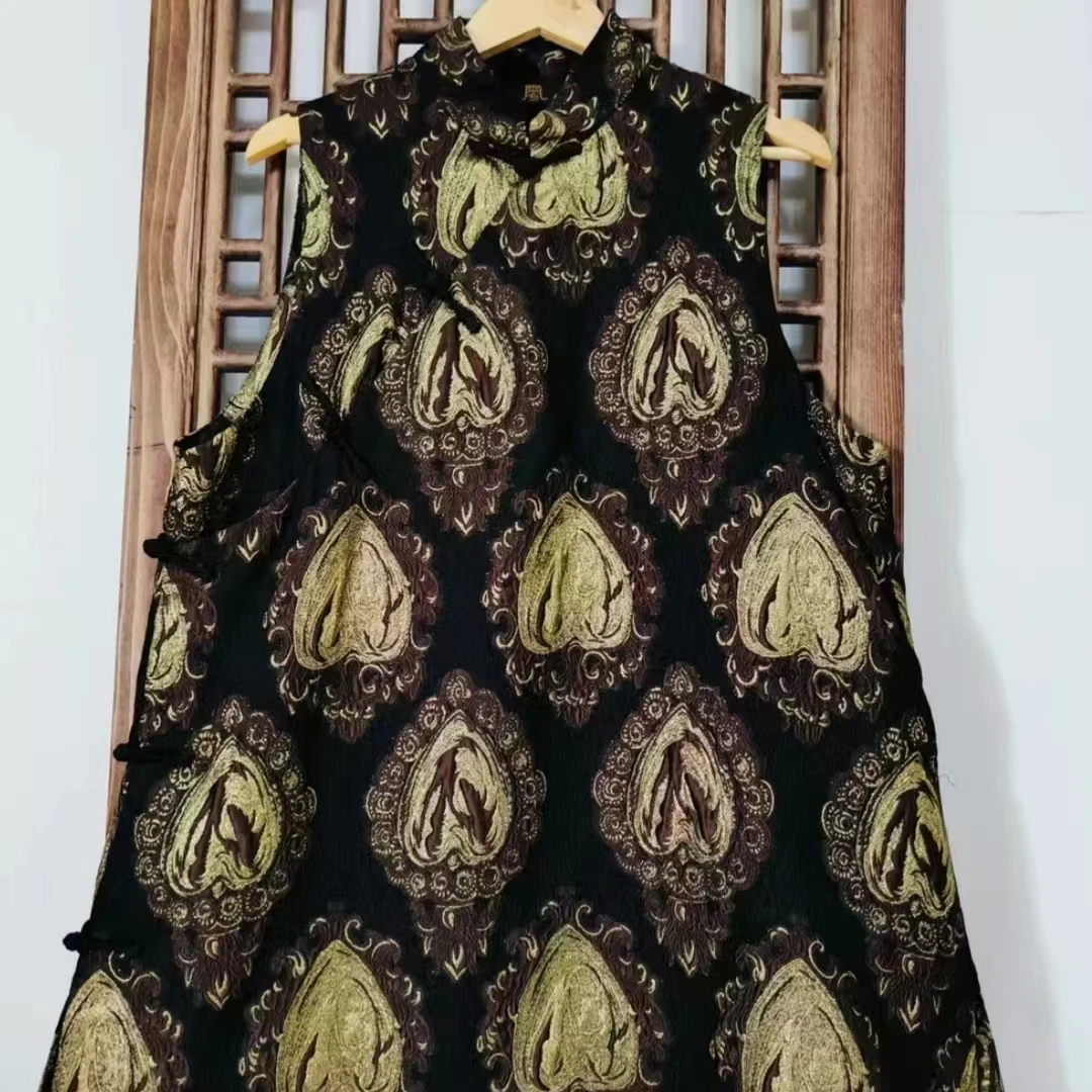 凤徕兮私人定制黑底金咖图腾提花小立领盘扣 马夹(HM101038)