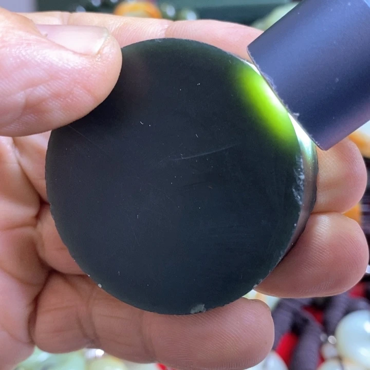 和田玉（糖玉）未镶嵌珠宝奇石