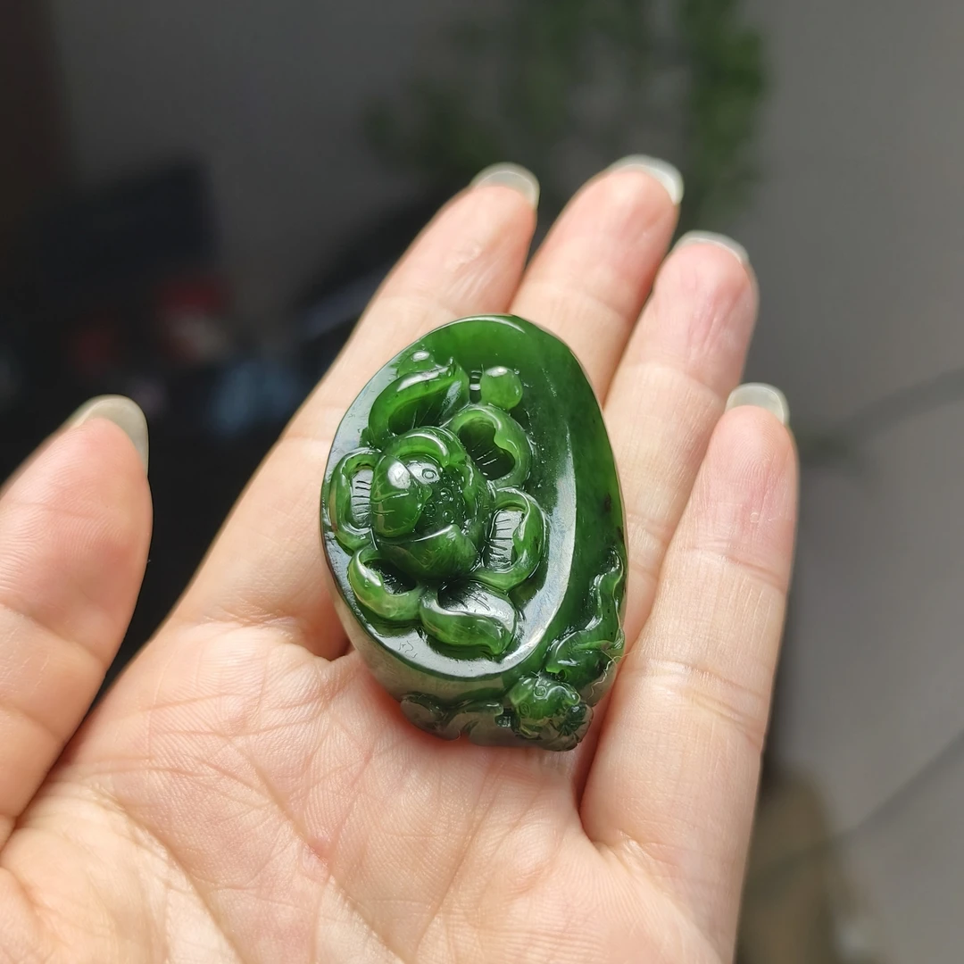 俄料和田玉碧玉红皮老料花开富贵