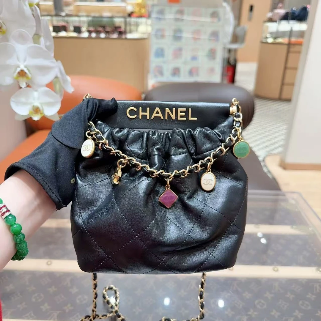 全新未使用 Chanel/香奈儿 23P黑金mini宝石抽绳福袋链条包