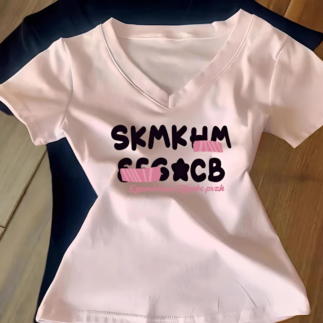 2025新款v领体恤印花上衣服女生夏季小众纯棉正肩显瘦修身短袖t恤