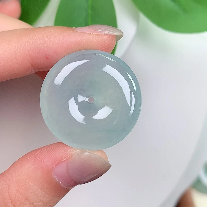 翡翠足铂镶嵌颈饰24:26.8/5.3mm