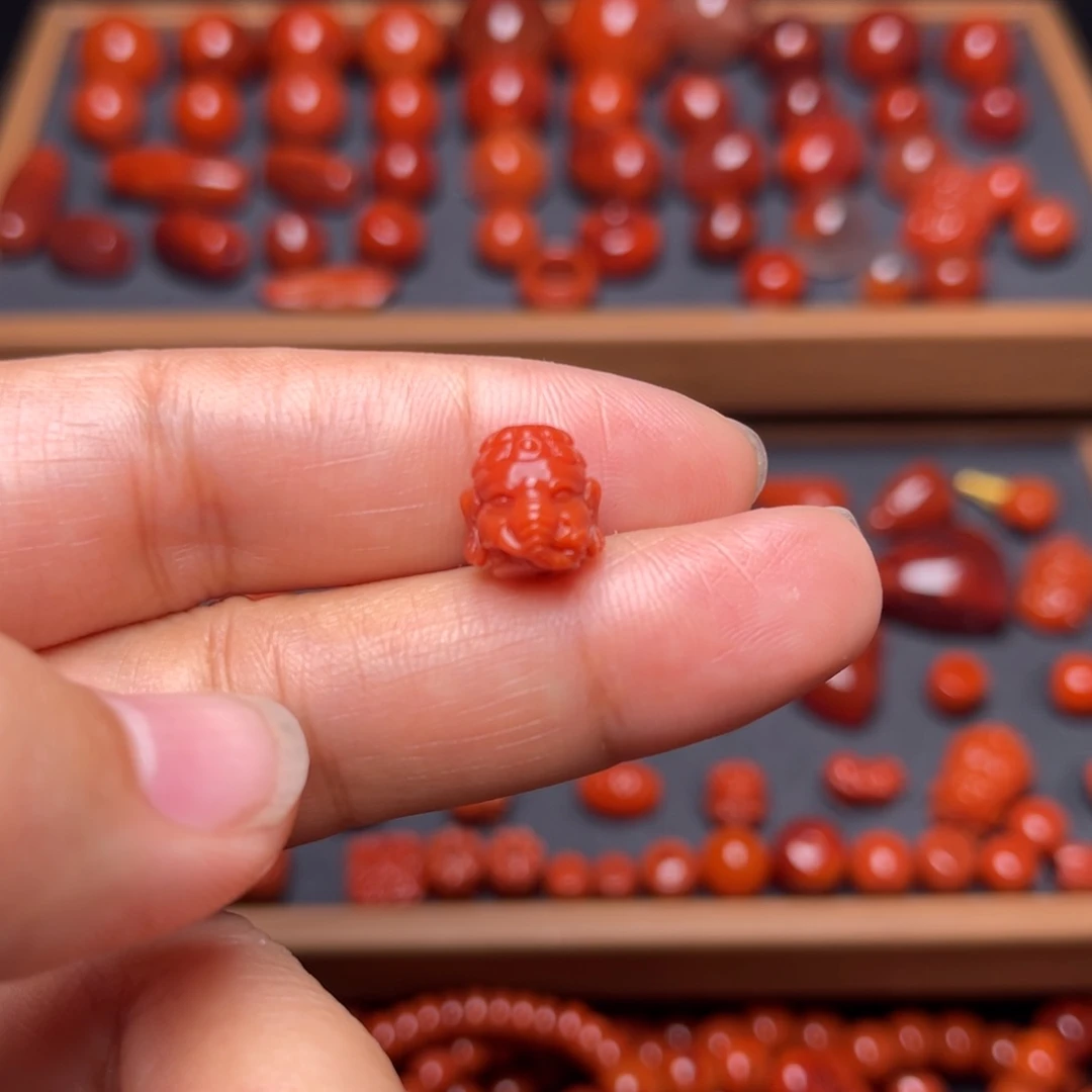 南红玛瑙配饰未镶嵌大*鸟象神