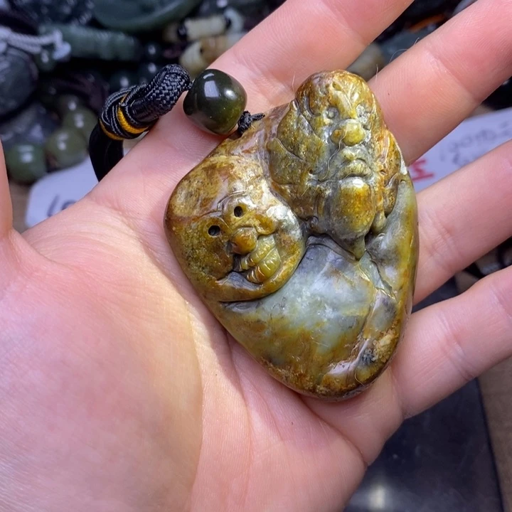 和田玉未镶嵌挂件