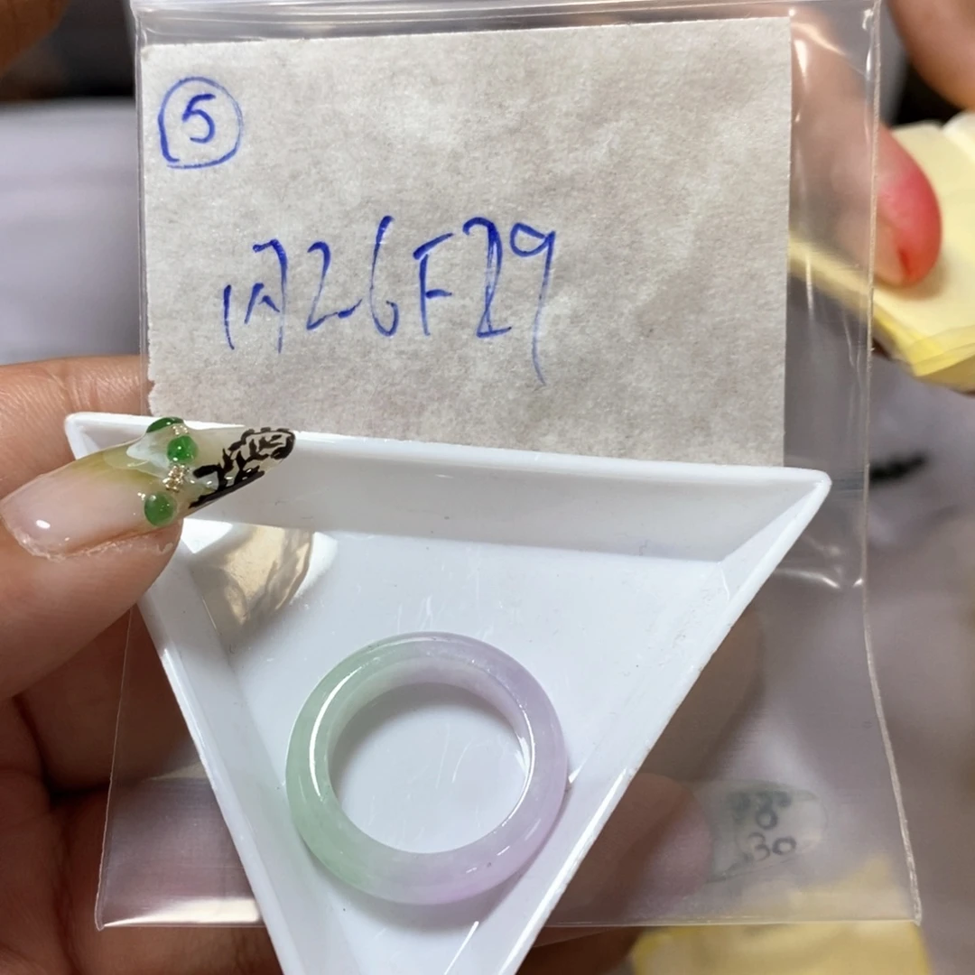 定制翡翠未镶嵌不