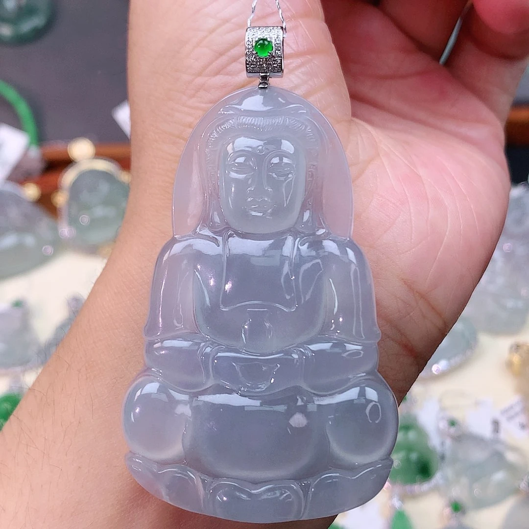 颈饰18K金镶嵌翡翠观音