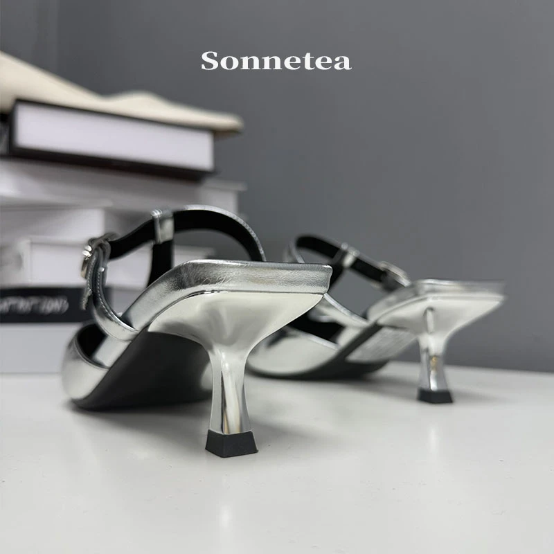 一脚蹬尖头小众中跟半托时装凉鞋漆皮百搭高跟鞋气质凉鞋