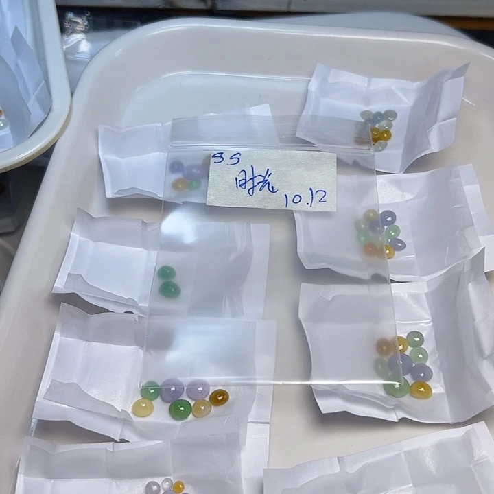 未镶嵌定制翡翠时**逝不