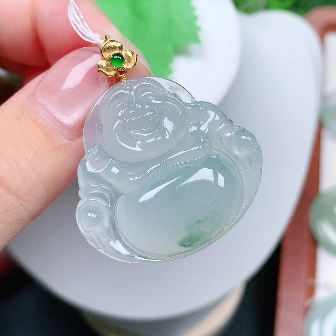 翡翠18K金镶嵌颈饰佛